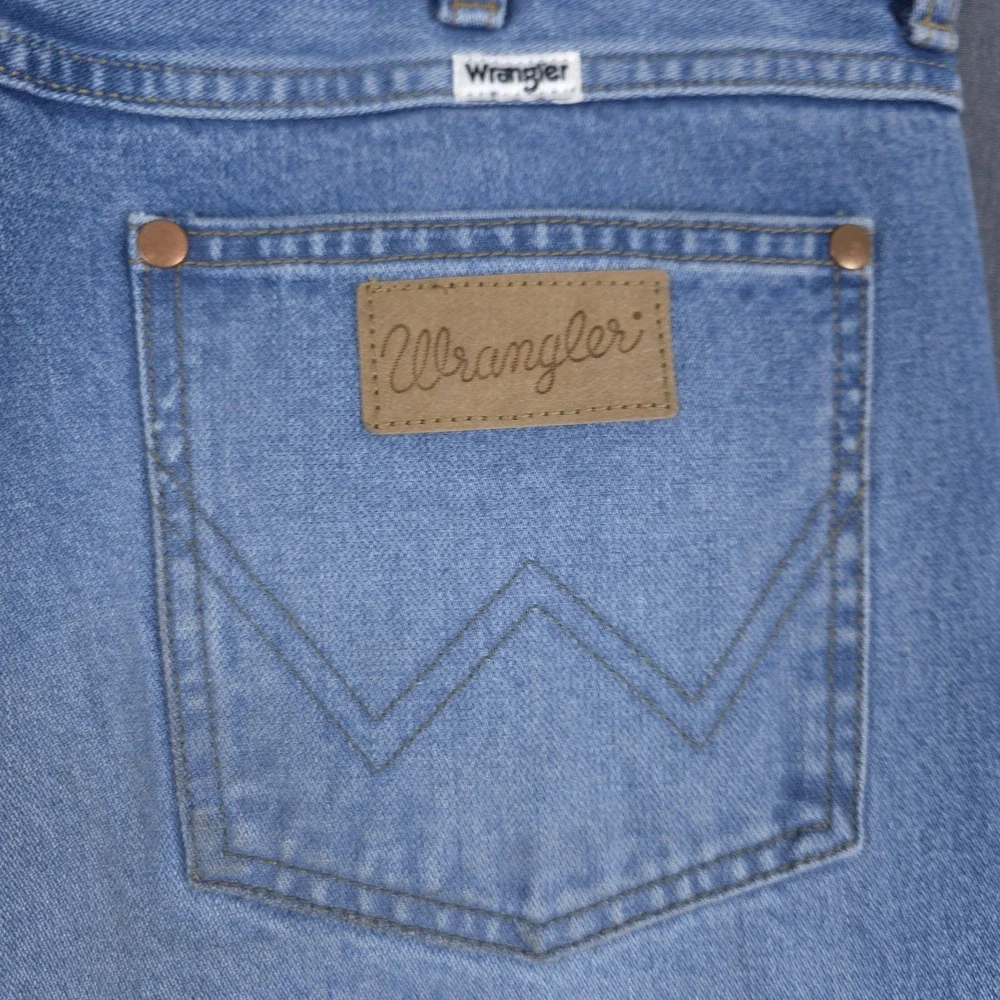 Wrangler Wanderer High Rise Flare Jeans Womens 29x30 (Fits 31x30) Wide Leg Denim - Picture 13 of 16